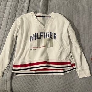 NWOT Tommy Hilfiger sweatshirt